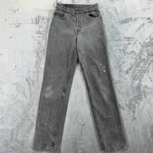 Vintage Levi's Women's Straight Jeans W24 Gray‎ Distressed